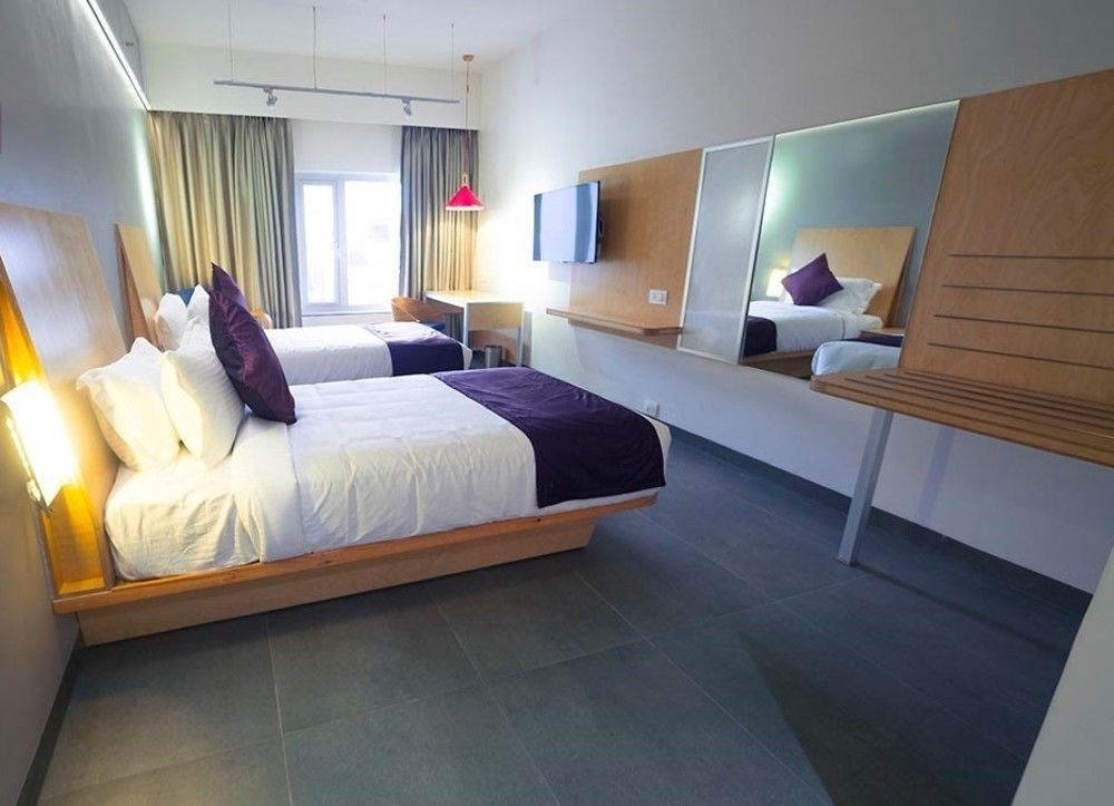 Hotel Aira Віджаявада Екстер'єр фото