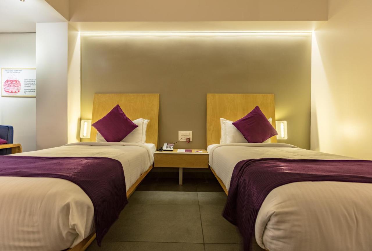 Hotel Aira Віджаявада Екстер'єр фото